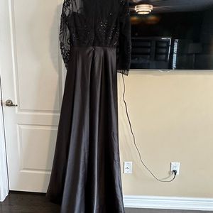 Evening gown black brand new